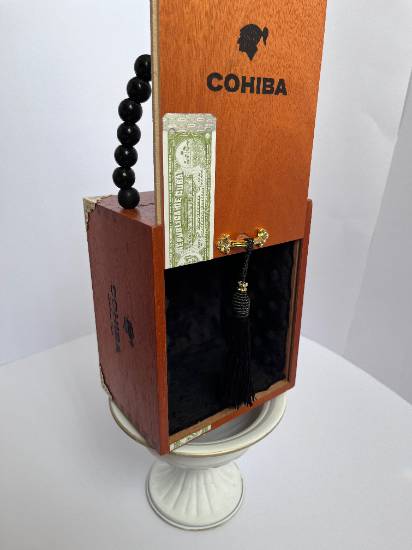 product Cohiba slide sm open .jpeg