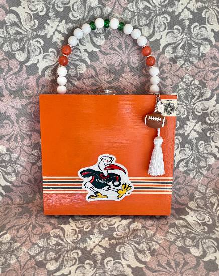 UM Purse