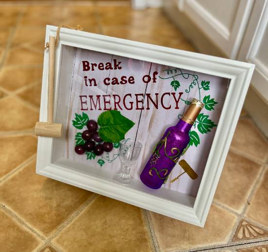 Red Wine Emergency Frame